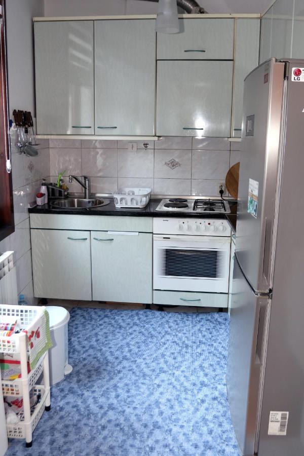 Vila Rijad SJJ Exterior foto